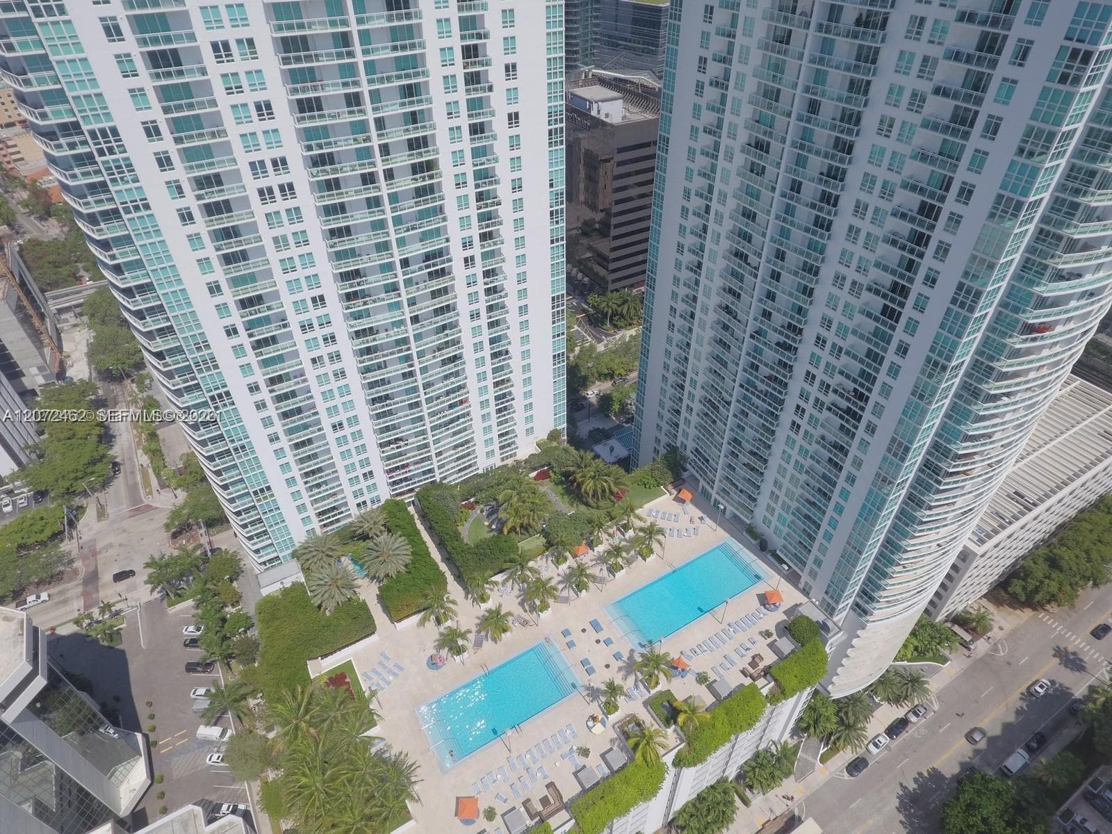 951 Brickell Ave # 3403, Miami FL 33131 photo 2