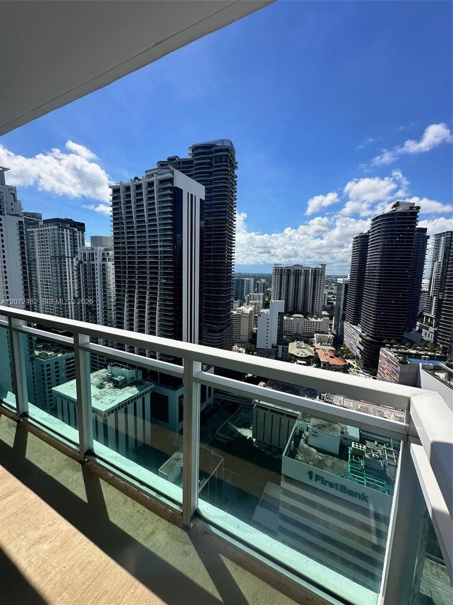 951 Brickell Ave # 3403, Miami FL 33131 photo 3