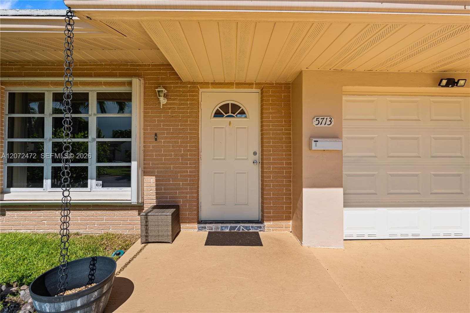 5713 NW 68th Ter, Tamarac FL 33321 photo 5