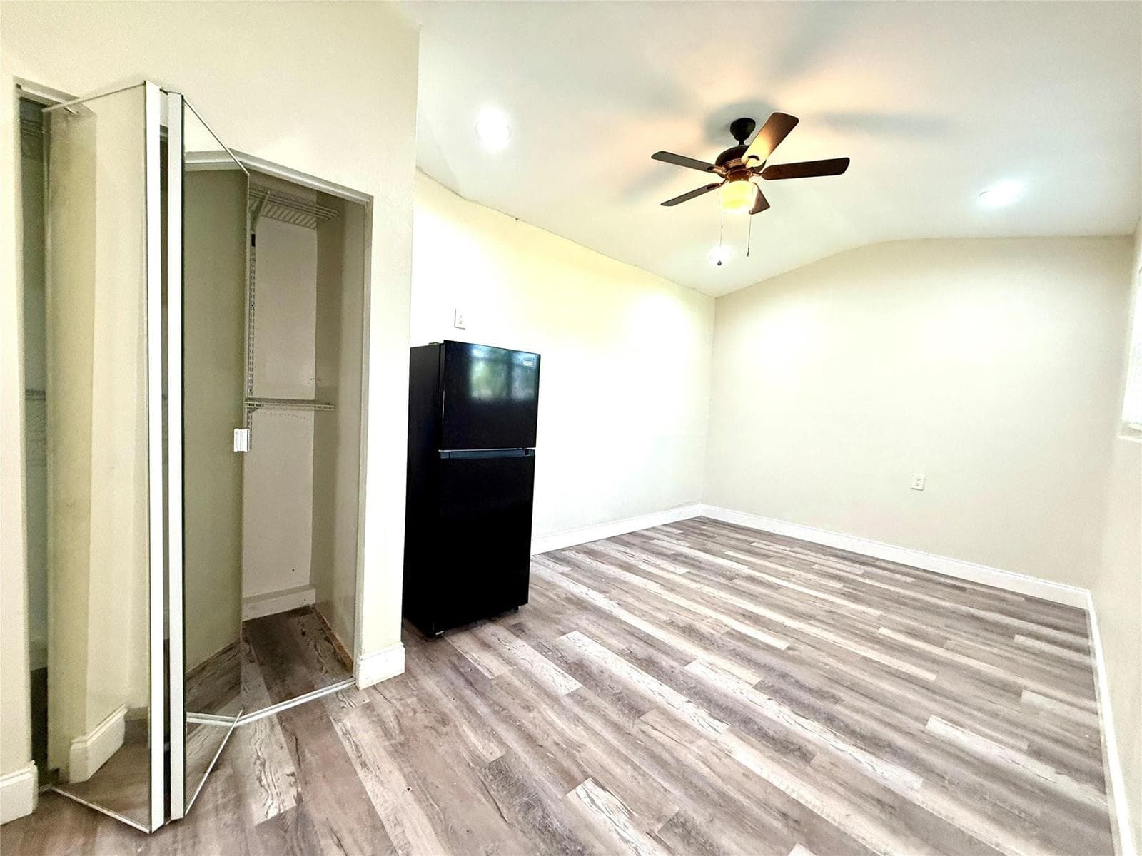 3548 NW 39th Avenue, Lauderdale Lakes FL 33309 photo 3