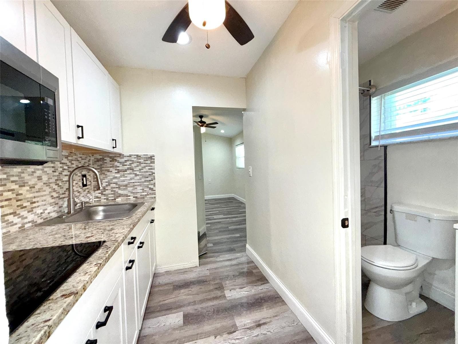 3548 NW 39th Avenue, Lauderdale Lakes FL 33309