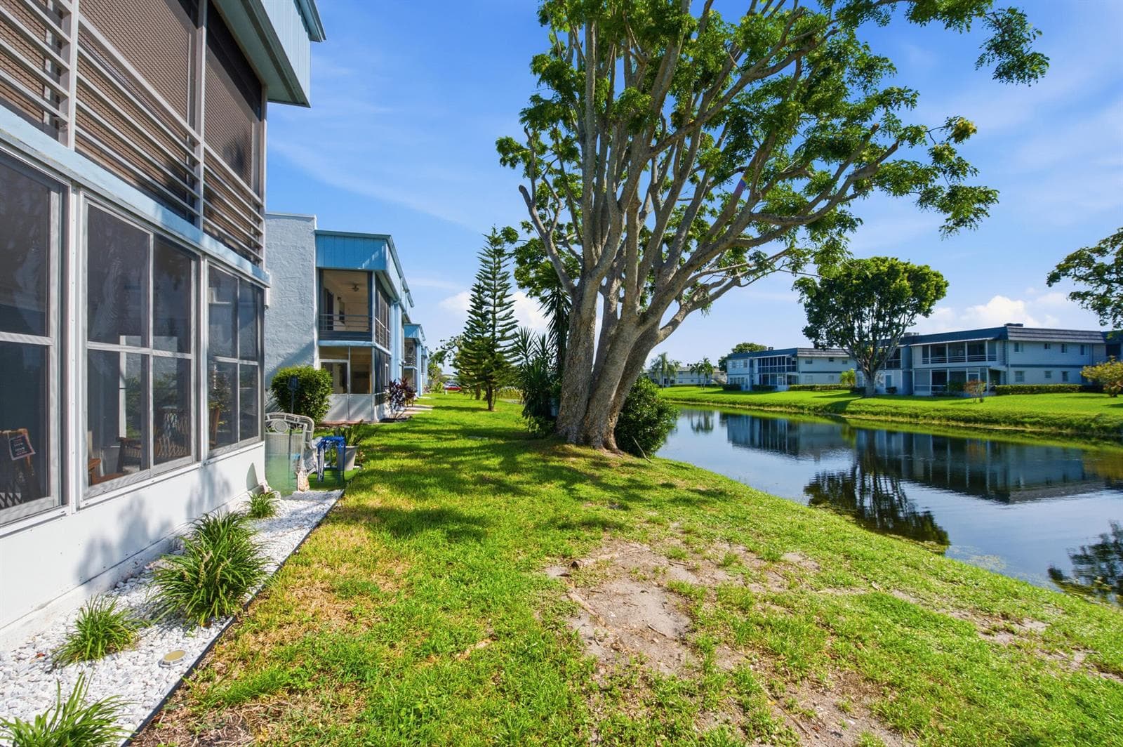 396 Saxony I, Delray Beach FL 33446 photo 3
