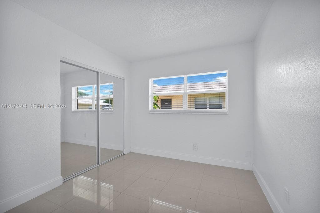 622 Kathy Ct, Margate FL 33068 photo 4