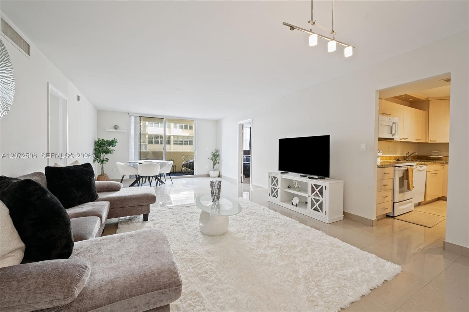1833 S Ocean Dr # 809, Hallandale Beach FL 33009 photo 5
