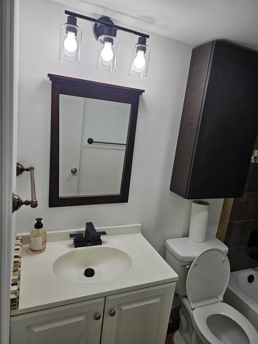 555 Purdy Lane # 114, Palm Springs FL 33461 photo 3