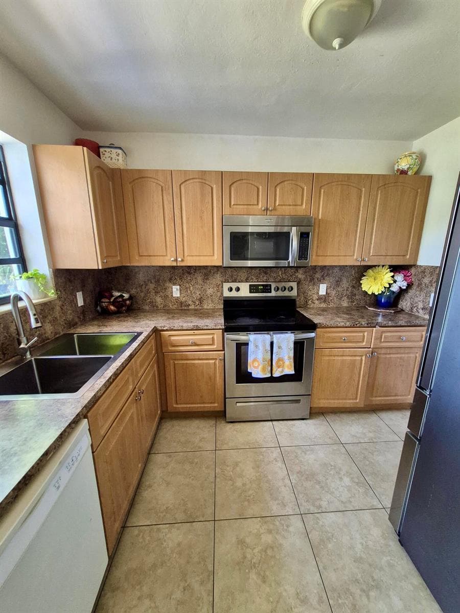 3141 SW 22ND Street, Fort Lauderdale FL 33312 photo 3