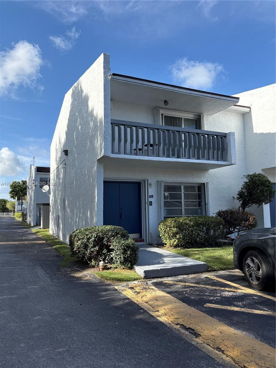 17180 SW 94th Ave # 701, Palmetto Bay FL 33157 photo 3