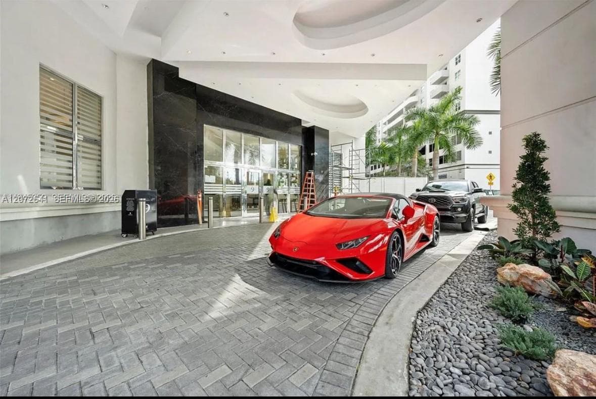 999 SW 1st Ave # 1814, Miami FL 33130