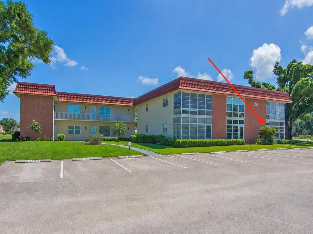24 Pine Arbor Lane # 103, Vero Beach FL 32962
