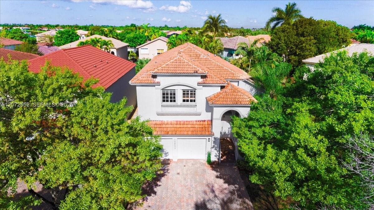 10853 NW 71st St, Doral FL 33178 photo 3