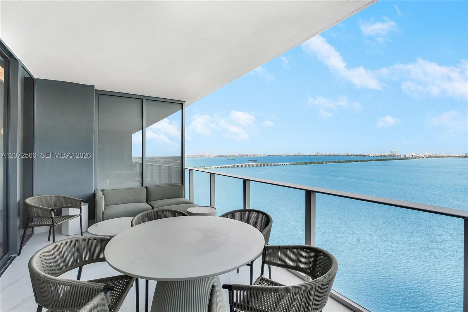 700 NE 24th St # 2702, Miami, FL 33137 photo 3