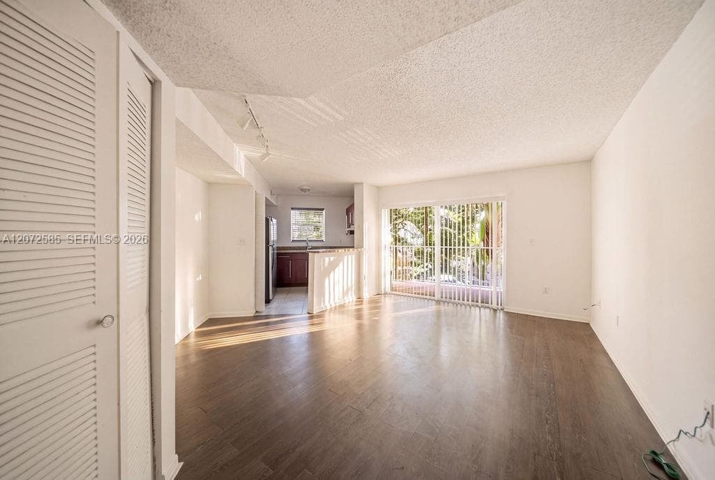 771 N Pine Island Rd # 205, Plantation FL 33324 photo 5