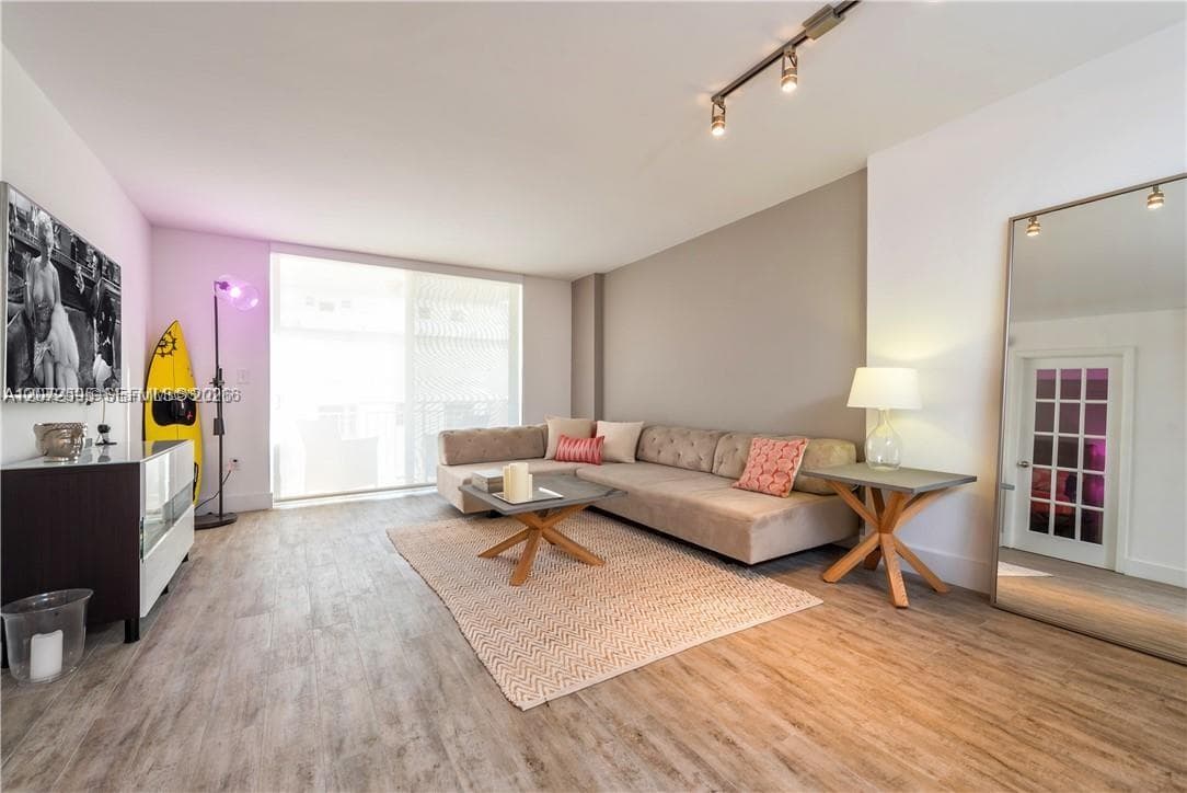 345 Ocean Dr # 408, Miami Beach FL 33139 photo 4