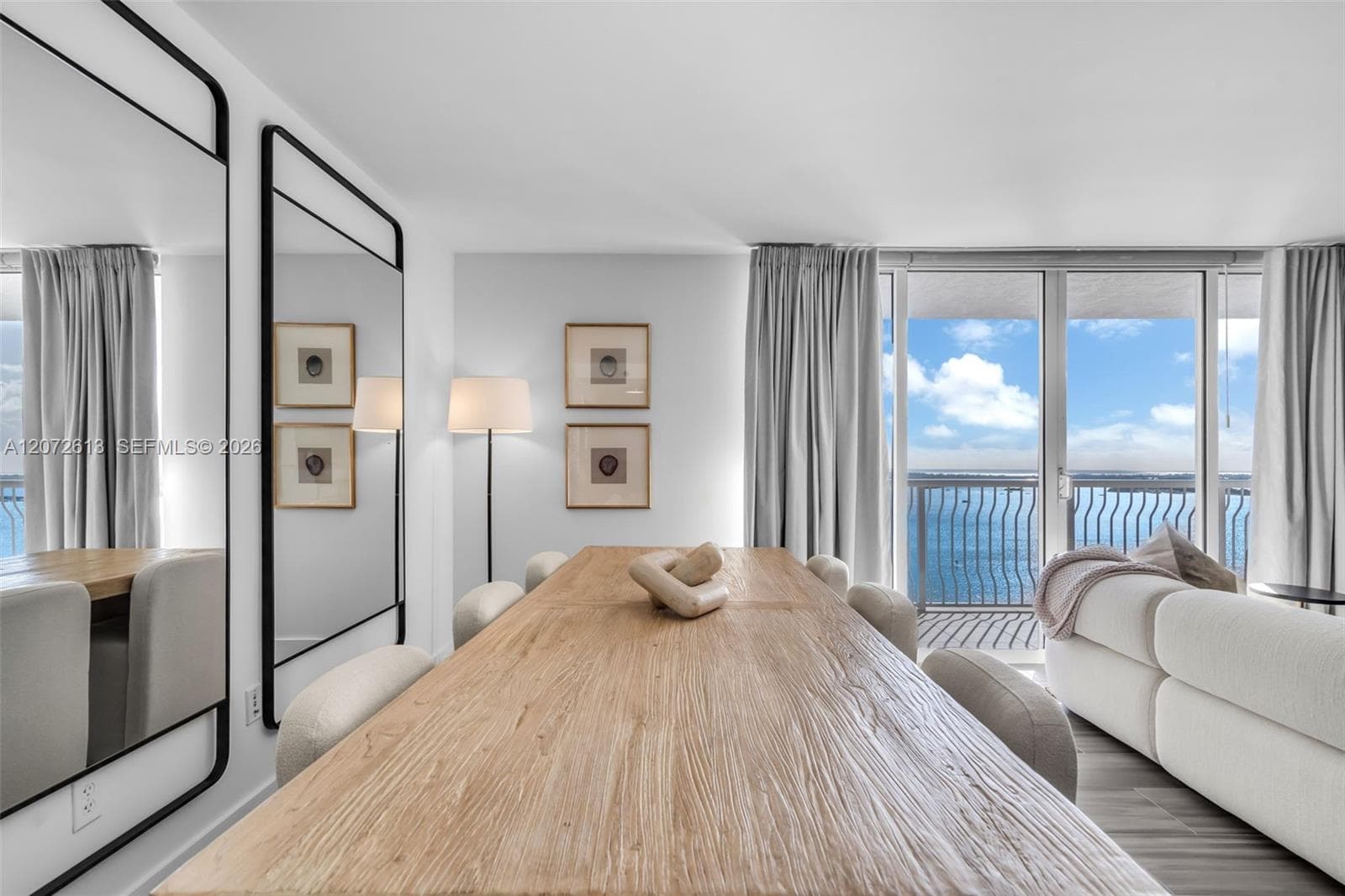 1200 Brickell Bay Dr # 2501, Miami FL 33131 photo 3