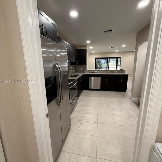 19229 E Lake Dr, Hialeah FL 33015 photo 5