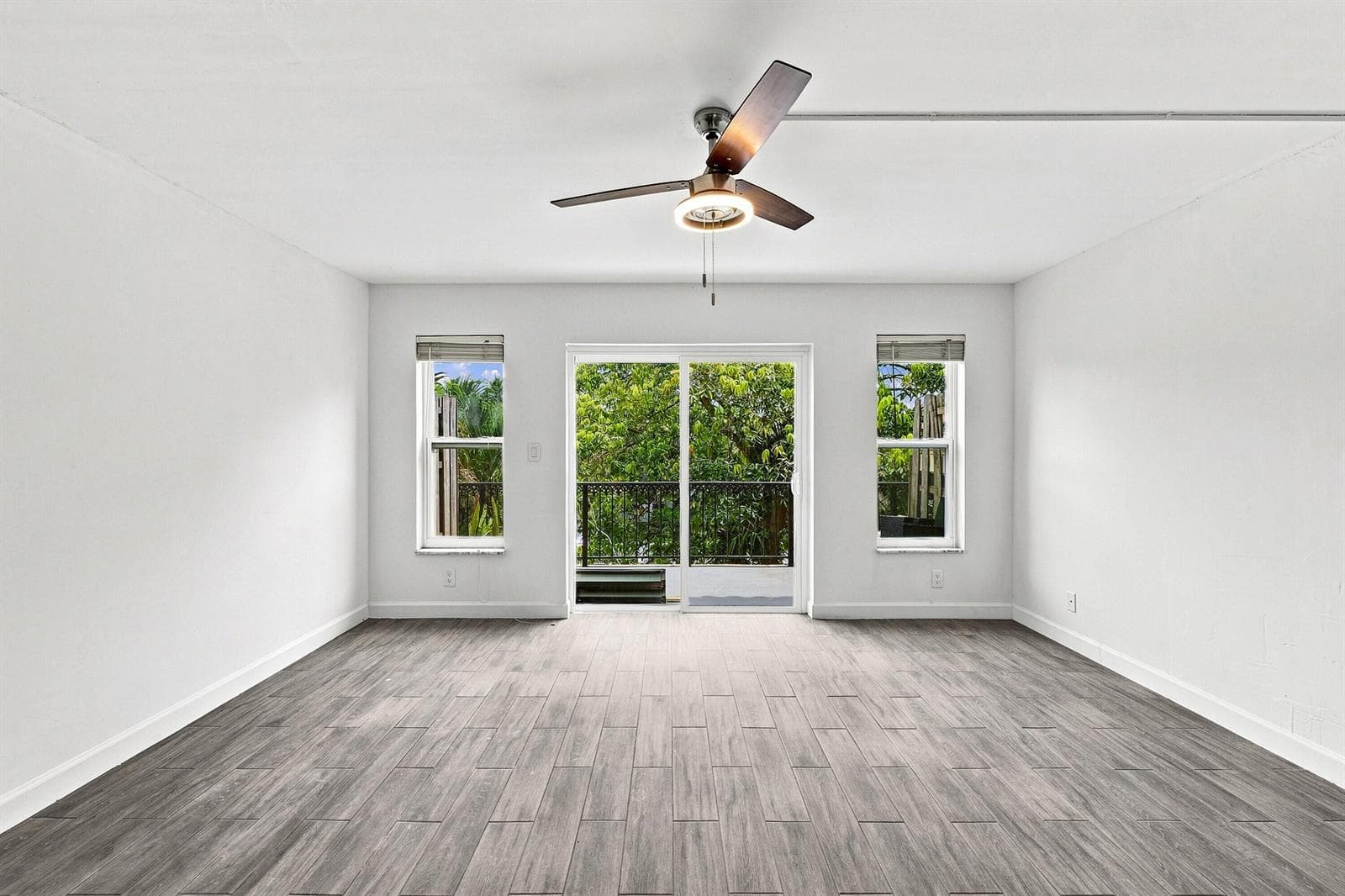 640 TENNIS CLUB Drive # 307, Fort Lauderdale FL 33311 photo 5