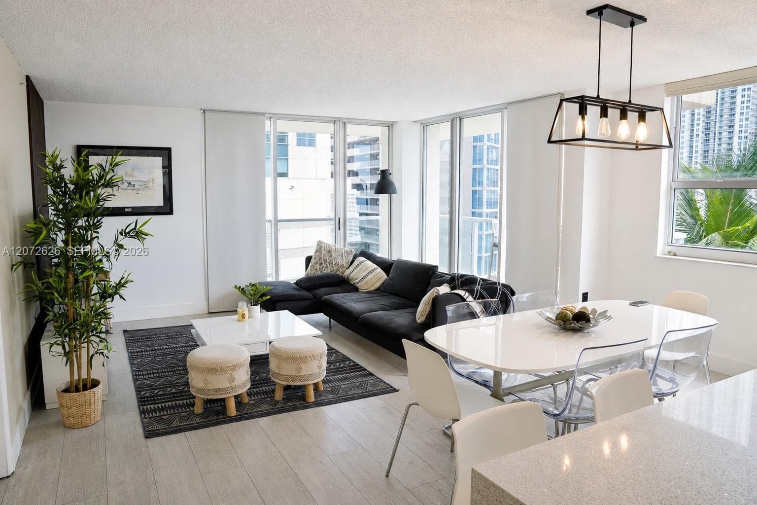1155 Brickell Bay Dr # 902, Miami FL 33131 photo 2