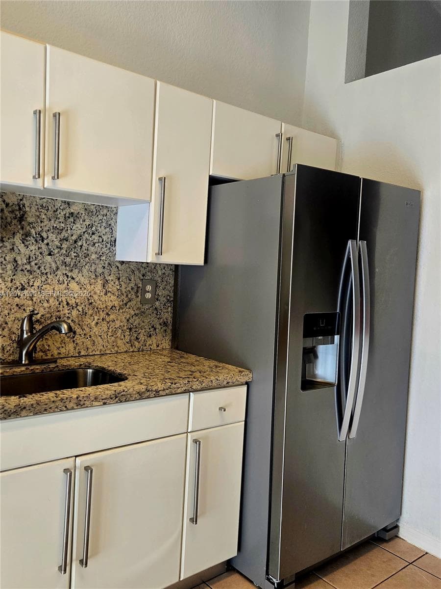 6900 NW 179th St # 204-1, Hialeah FL 33015