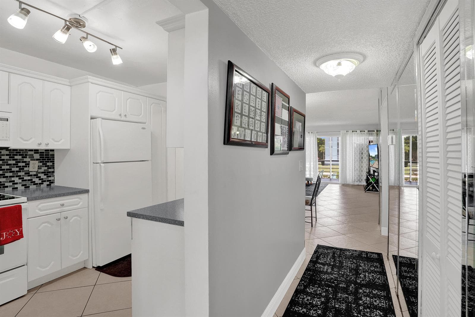 7980 N FRENCH Drive # 202, Pembroke Pines FL 33024 photo 5