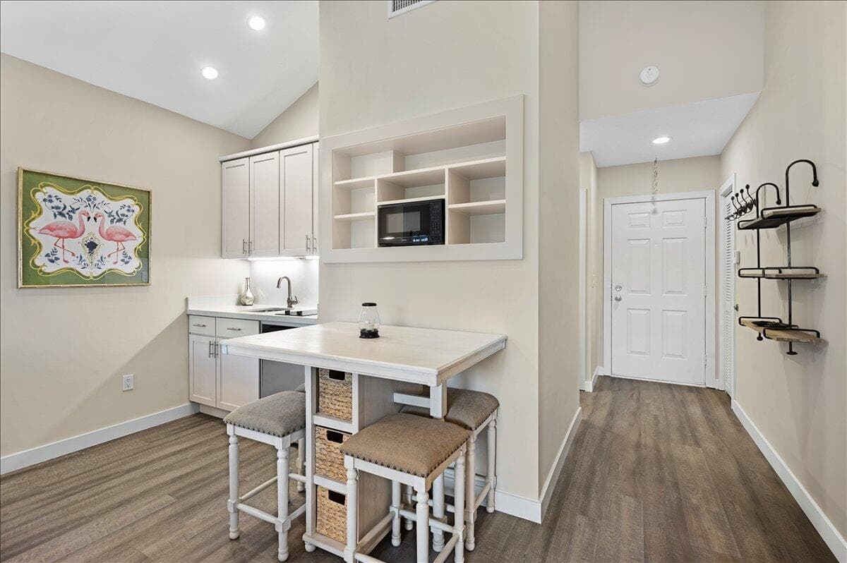 11863 Wimbledon Circle # 543, Wellington FL 33414 photo 5