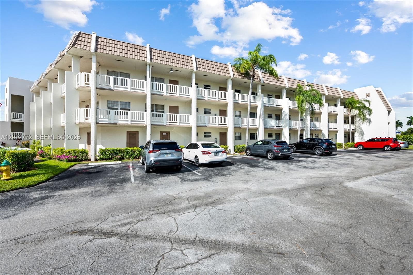 6890 Royal Palm Blvd # 211H, Margate FL 33063