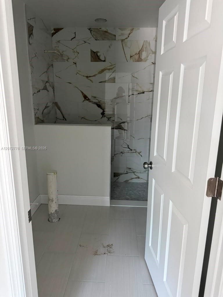 220 E CANAL WAY NE, Lake Placid FL 33852 photo 2