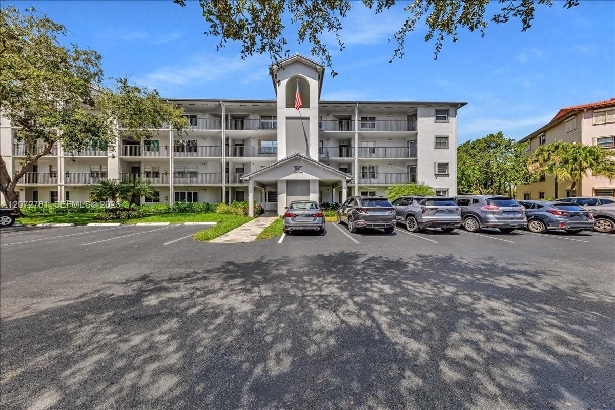 1300 SW 125th Ave # 114K, Pembroke Pines FL 33027