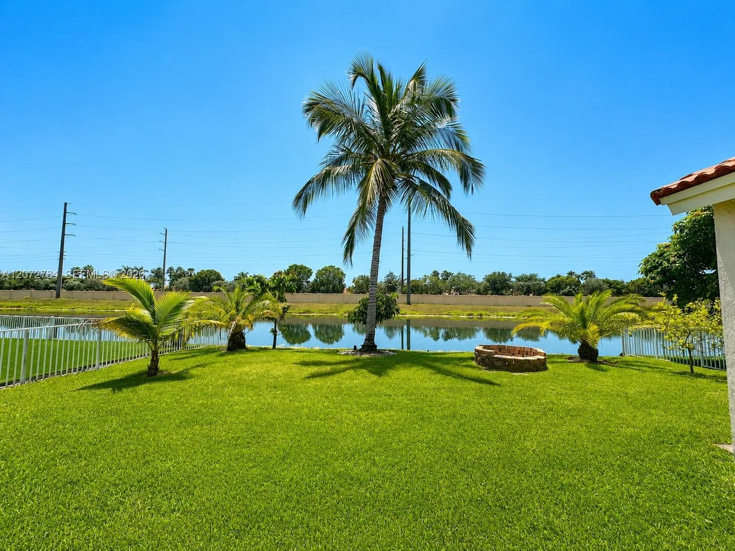 18724 SW 16th St, Pembroke Pines FL 33029 photo 2