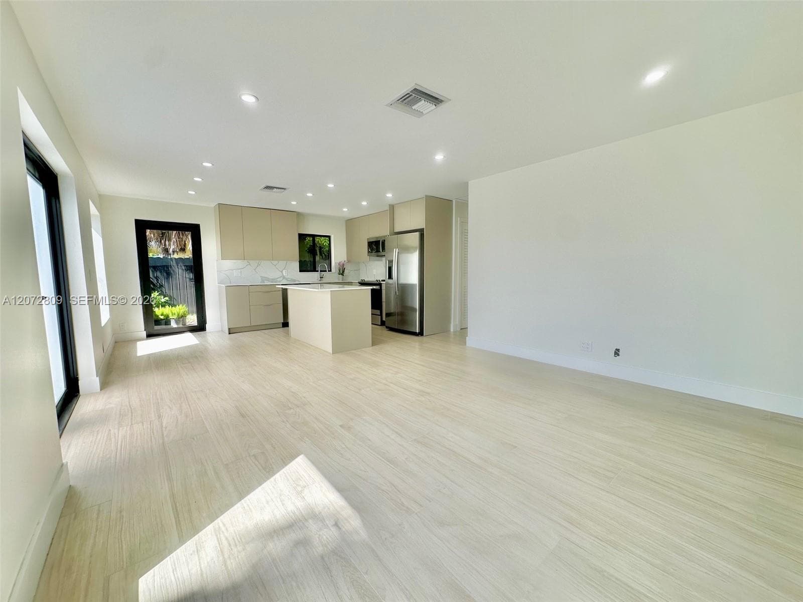 1610 NE 17th Ave # 1610, Fort Lauderdale FL 33305 photo 2