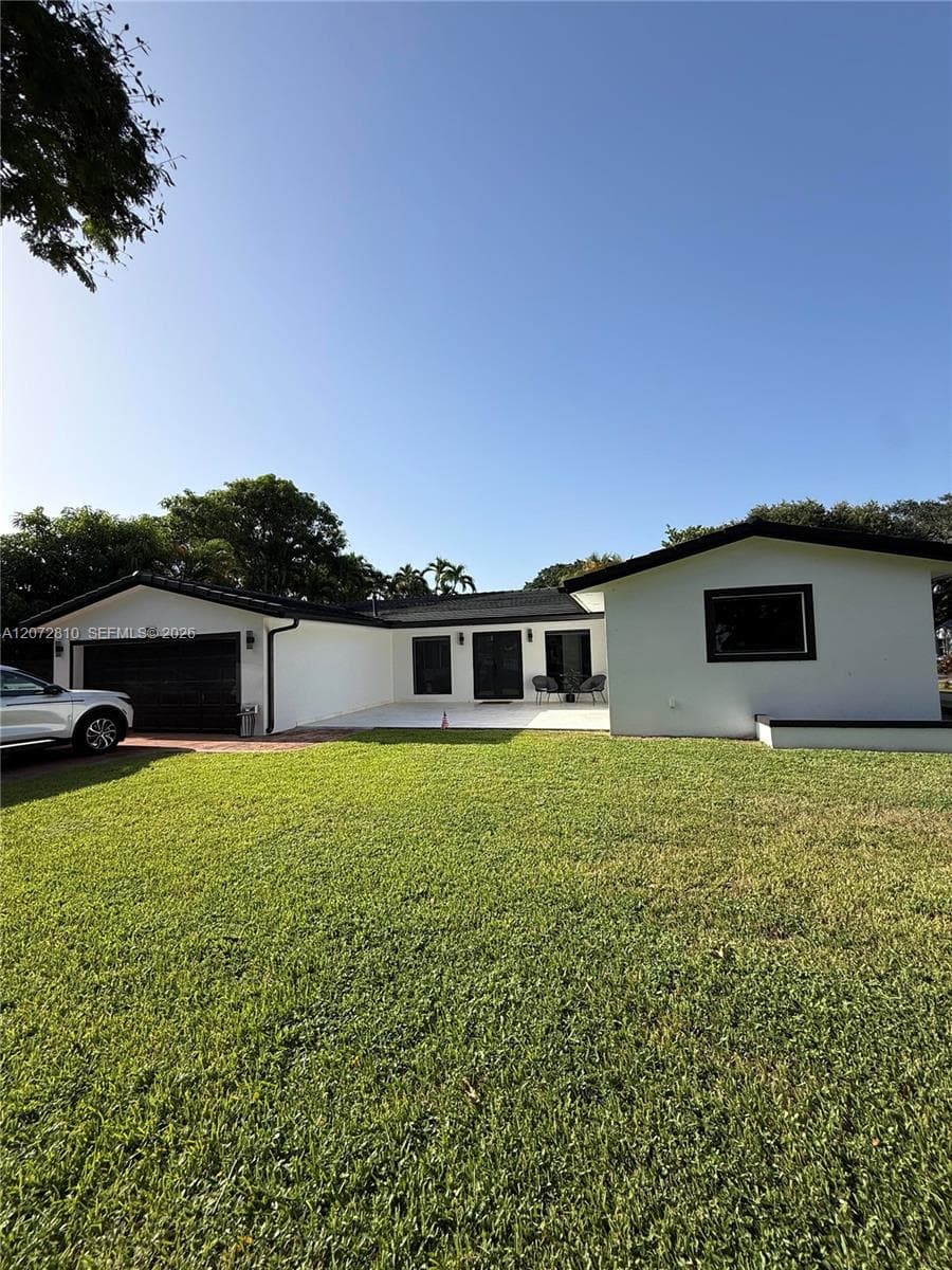 6901 S Miami Lakeway S, Miami Lakes FL 33014 photo 5