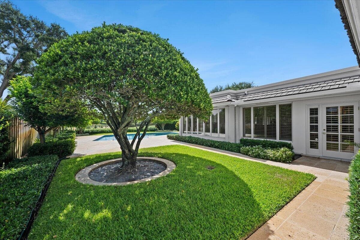 1000 Country Club Drive, North Palm Beach FL 33408 photo 5