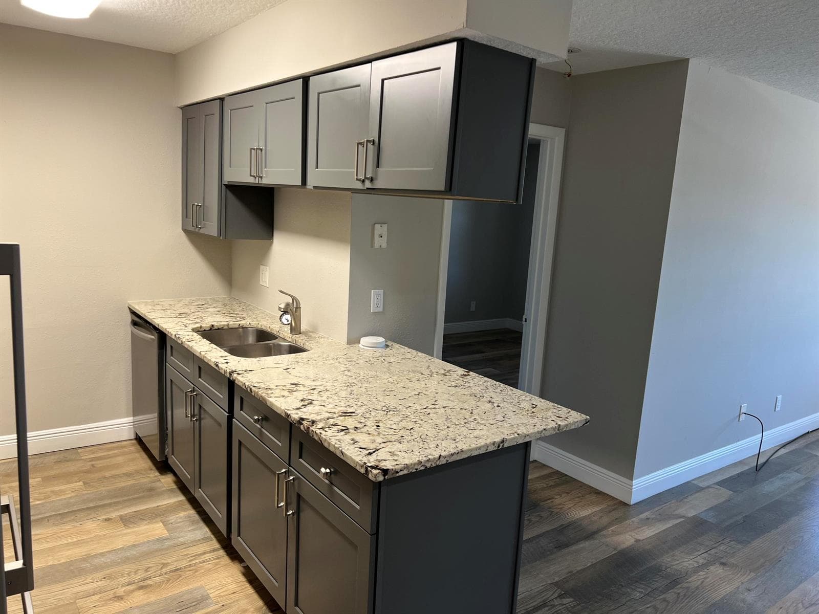 208 Red Cedar Place # 202, Brandon FL 33510