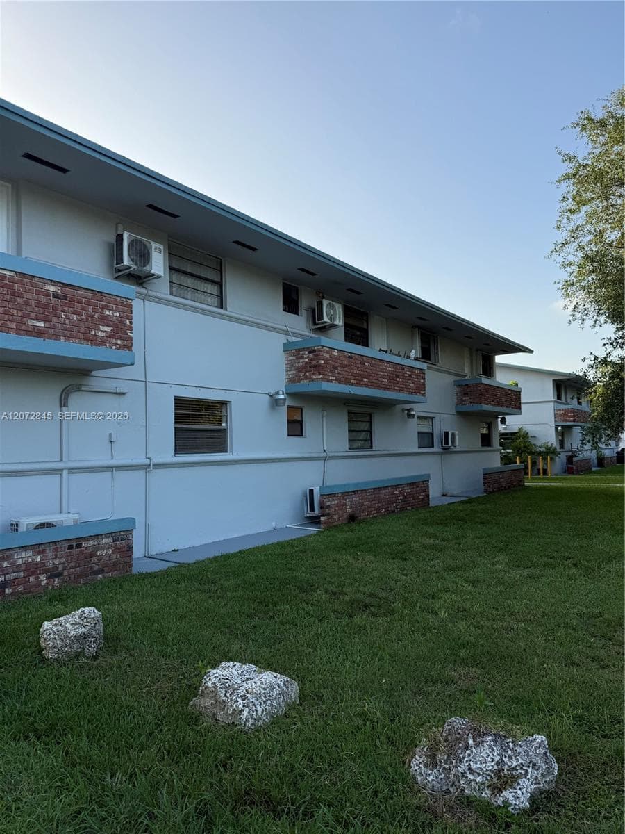 4450 SW 67th Ave # A, Miami FL 33155 photo 2