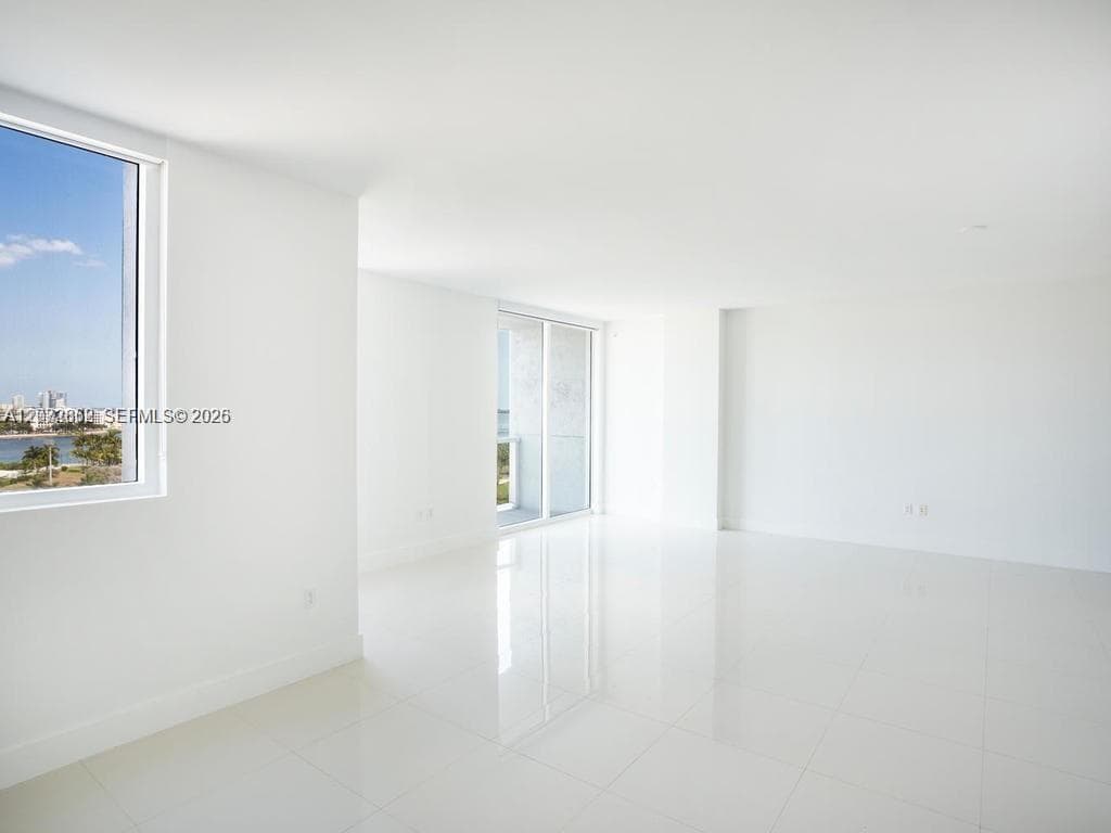 244 Biscayne Blvd # 1202, Miami FL 33132