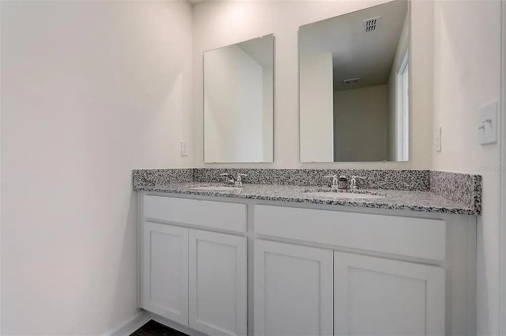 181 HILTON Avenue NW, Palm Bay FL 32907 photo 5