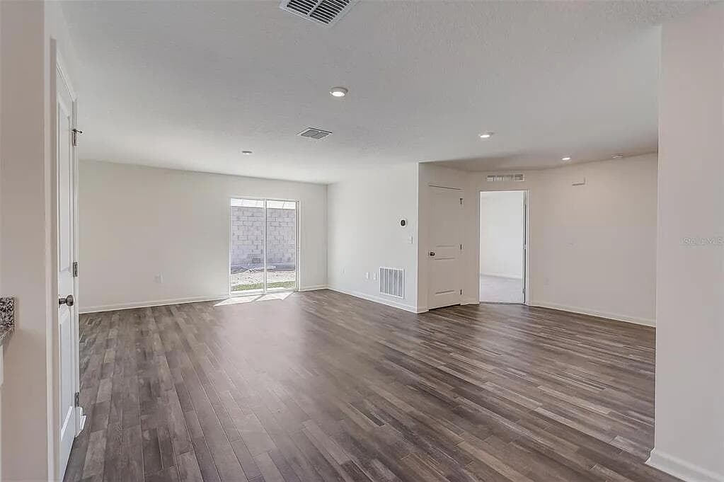 181 HILTON Avenue NW, Palm Bay FL 32907 photo 4