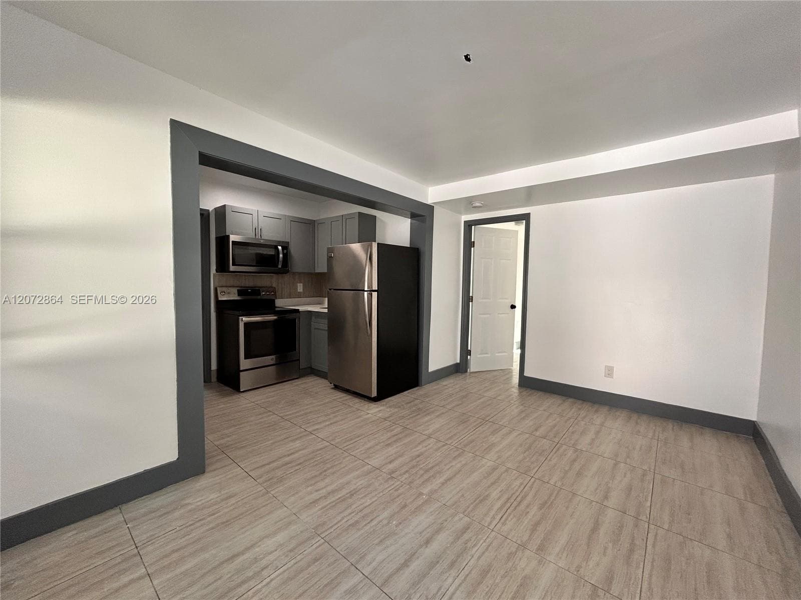 1928 Wilson St # 3, Hollywood FL 33020 photo 2