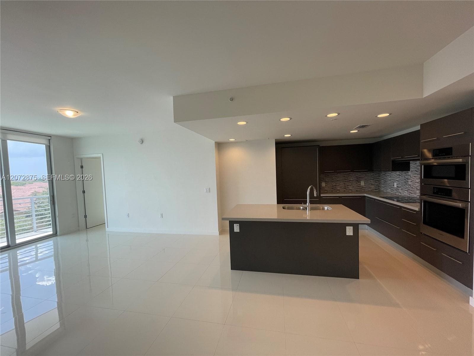 7875 NW 107th Ave # 409, Doral FL 33178 photo 4