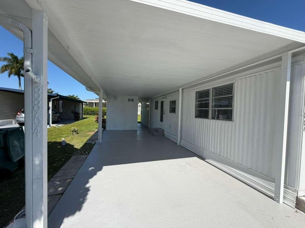8864 Kings Drive, Boynton Beach FL 33436 photo 3