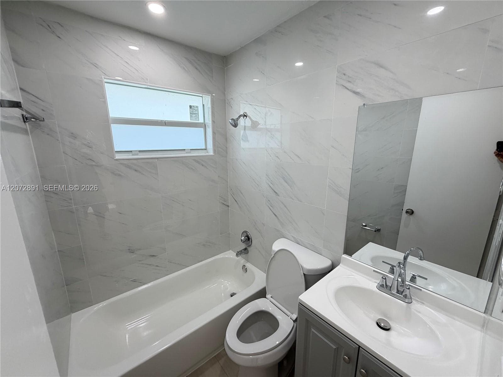305 NW 1st Ave # 4, Hallandale Beach FL 33009 photo 3