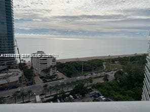 100 Bayview Dr # 2010, Sunny Isles Beach FL 33160