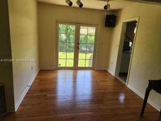 448 Cadagua Ave, Coral Gables FL 33146 photo 4