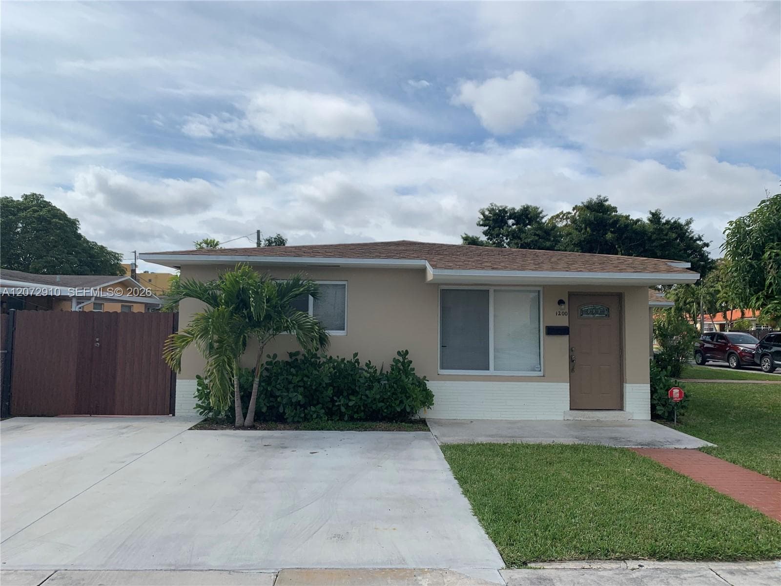 1200 SW 31st Ave # 1, Miami FL 33135