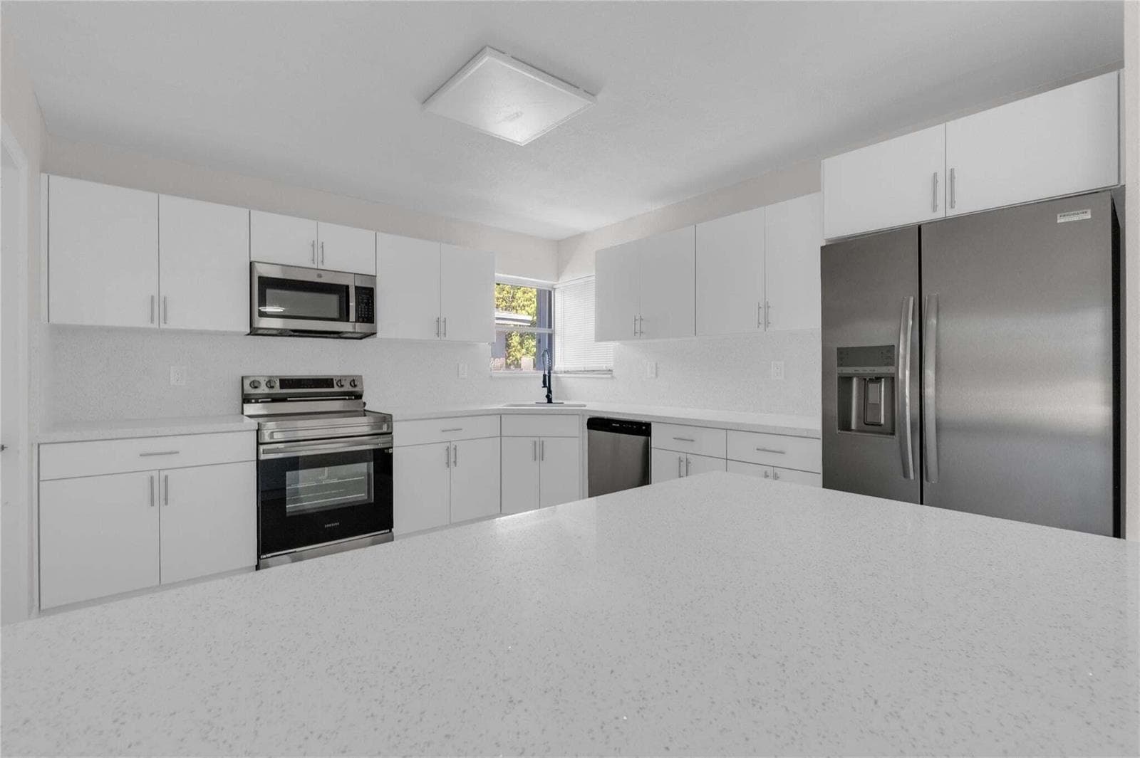 200 NW 33RD Terrace, Lauderhill FL 33311 photo 4