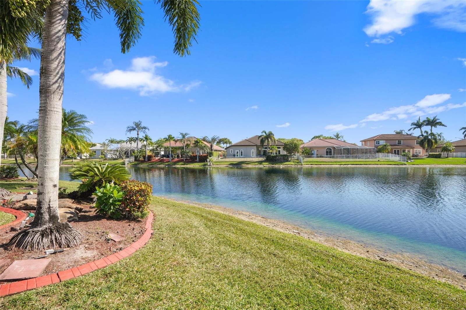 6691 Segovia Way, Pembroke Pines FL 33331 photo 5