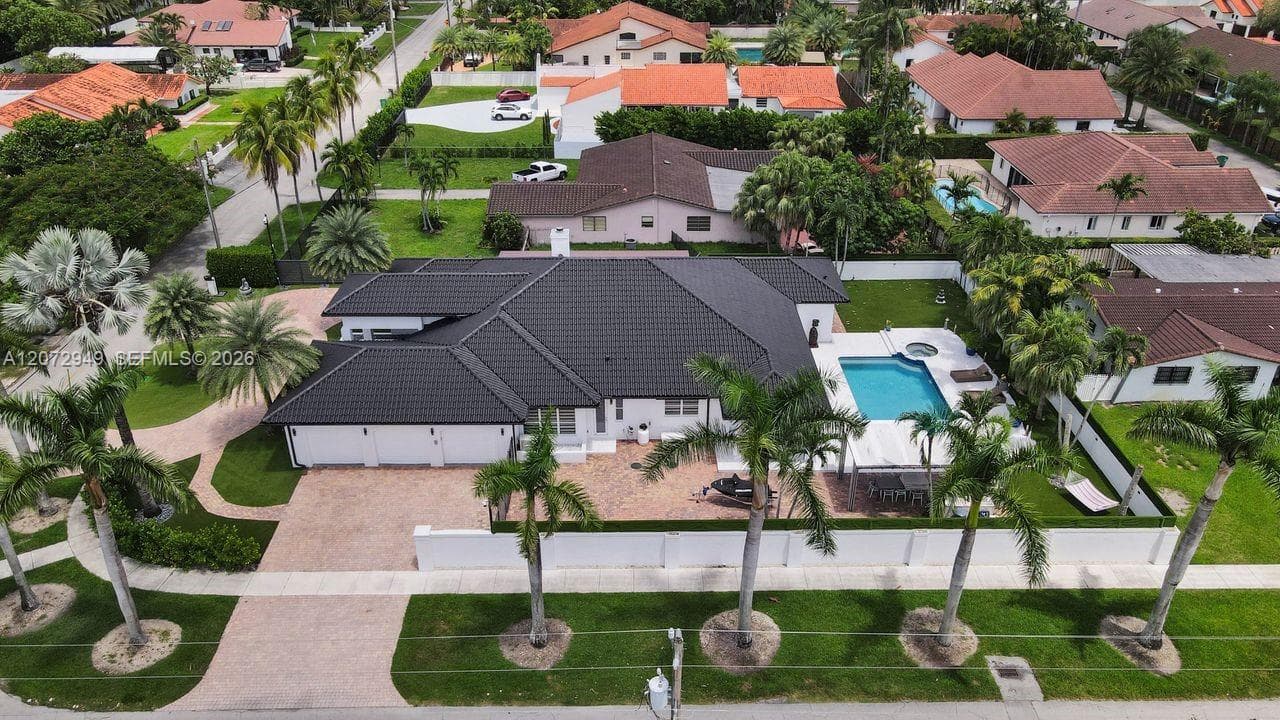 11390 SW 30th St, Miami FL 33165 photo 3