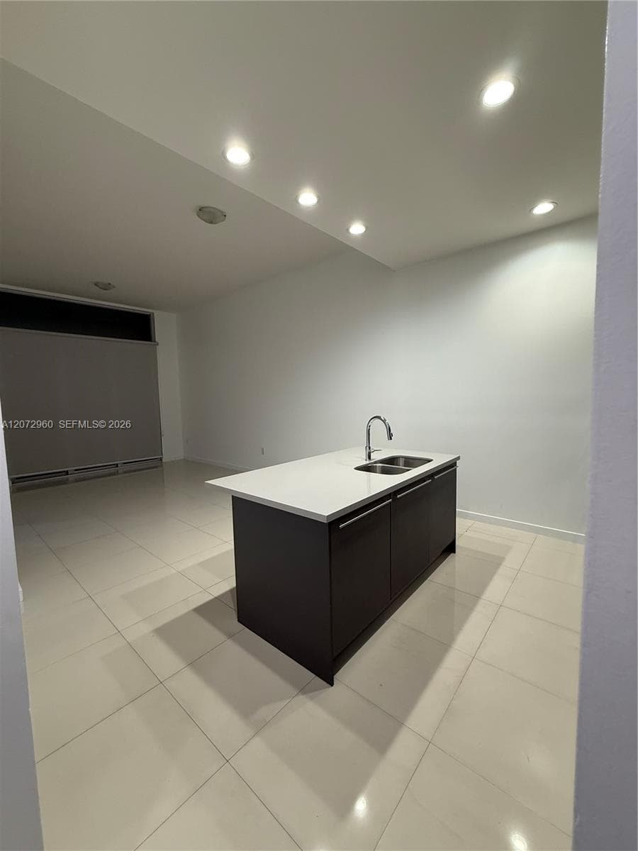 7661 NW 107th Ave # 813, Doral FL 33178 photo 4