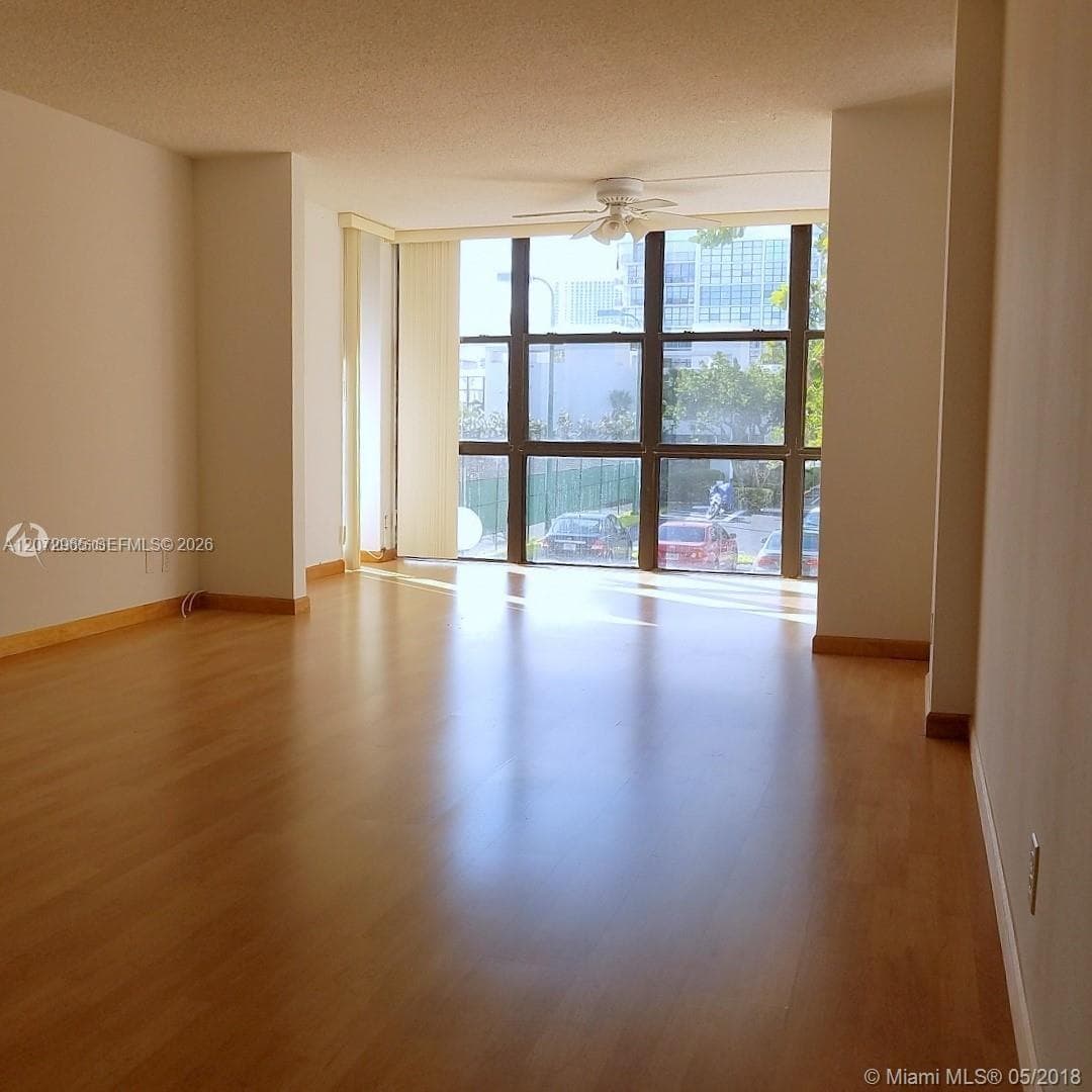 1000 Parkview Dr # 216, Hallandale Beach FL 33009 photo 2