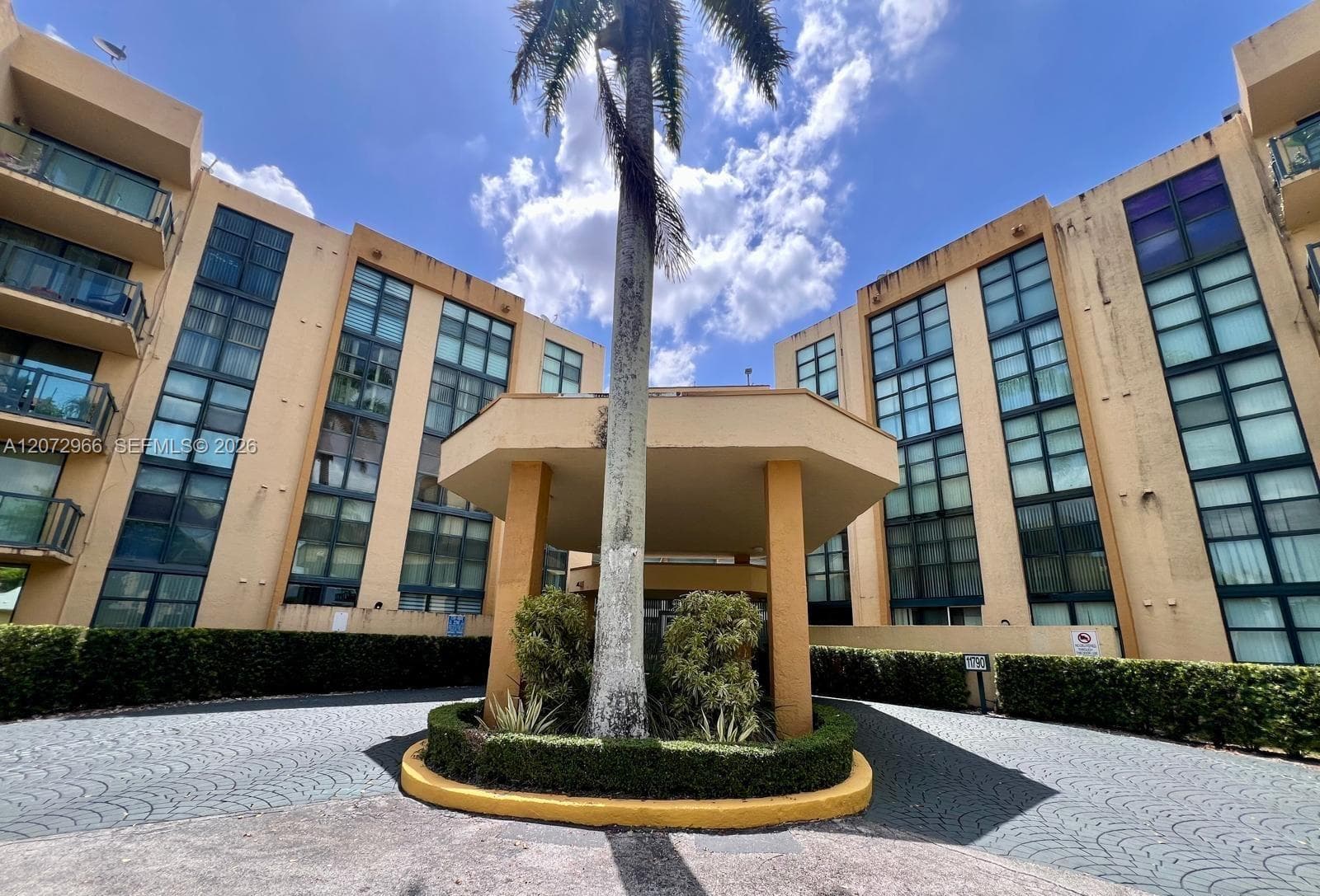 11790 SW 18th St # 3, Miami FL 33175