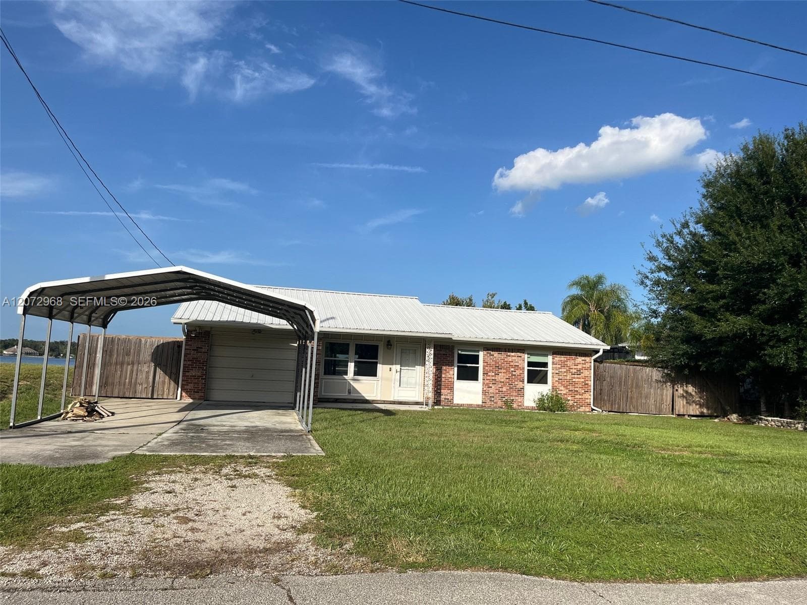 1052 Lake Carrie Dr, Lake Placid FL 33852 photo 2